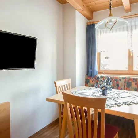 Appartement In Huben Near Slopes