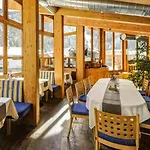 Apartament In Huben Near Slopes